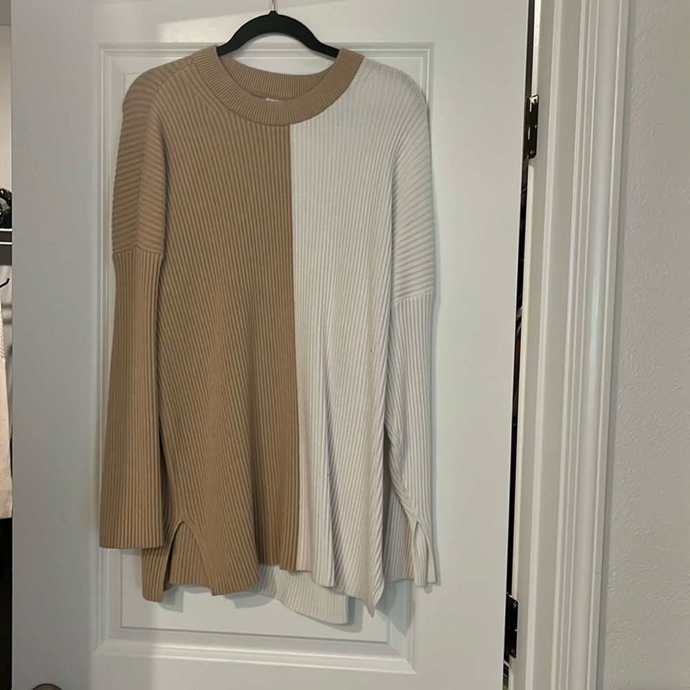 Abercrombie Soft AF Color Block sweater